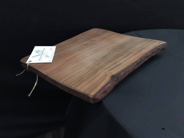 Board with bark edge